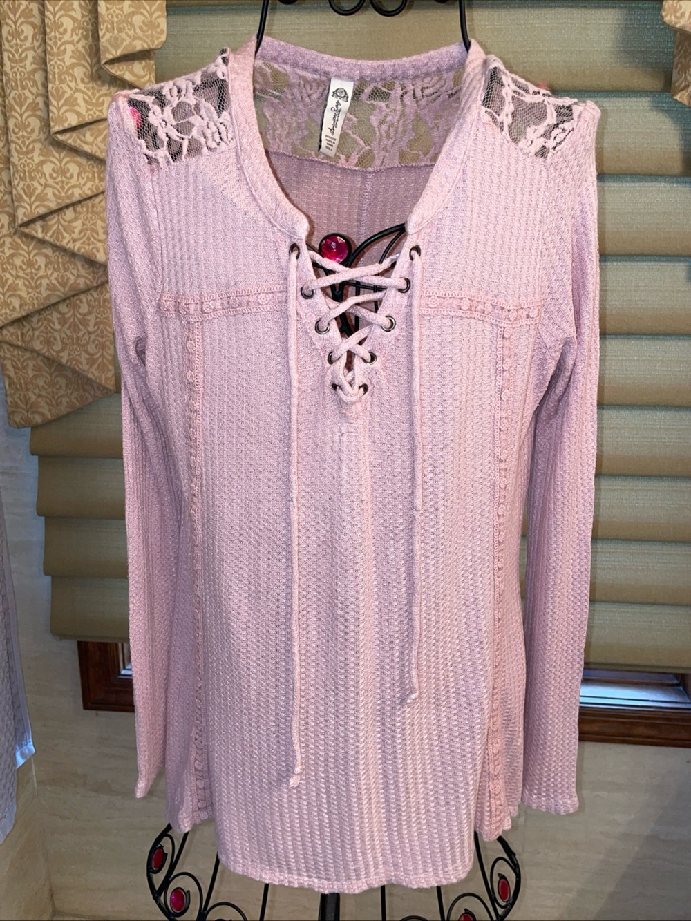 American Rag Pink Long Sleeve Lace Waffle Y2k Style Shirt Size Large Tie Front